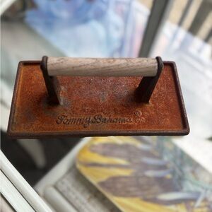 Vintage Used Tommy Bahama MD Cast Iron Panini Grill Press with Wood Handle 9X4"